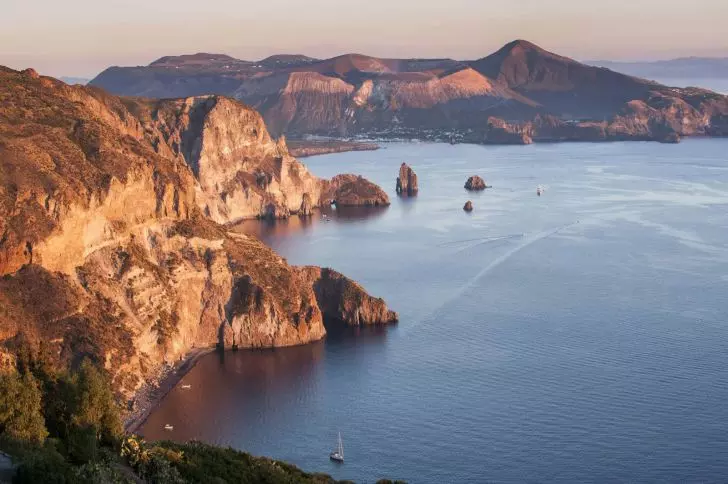 20 Of The Most Beautiful Beaches In The World_1