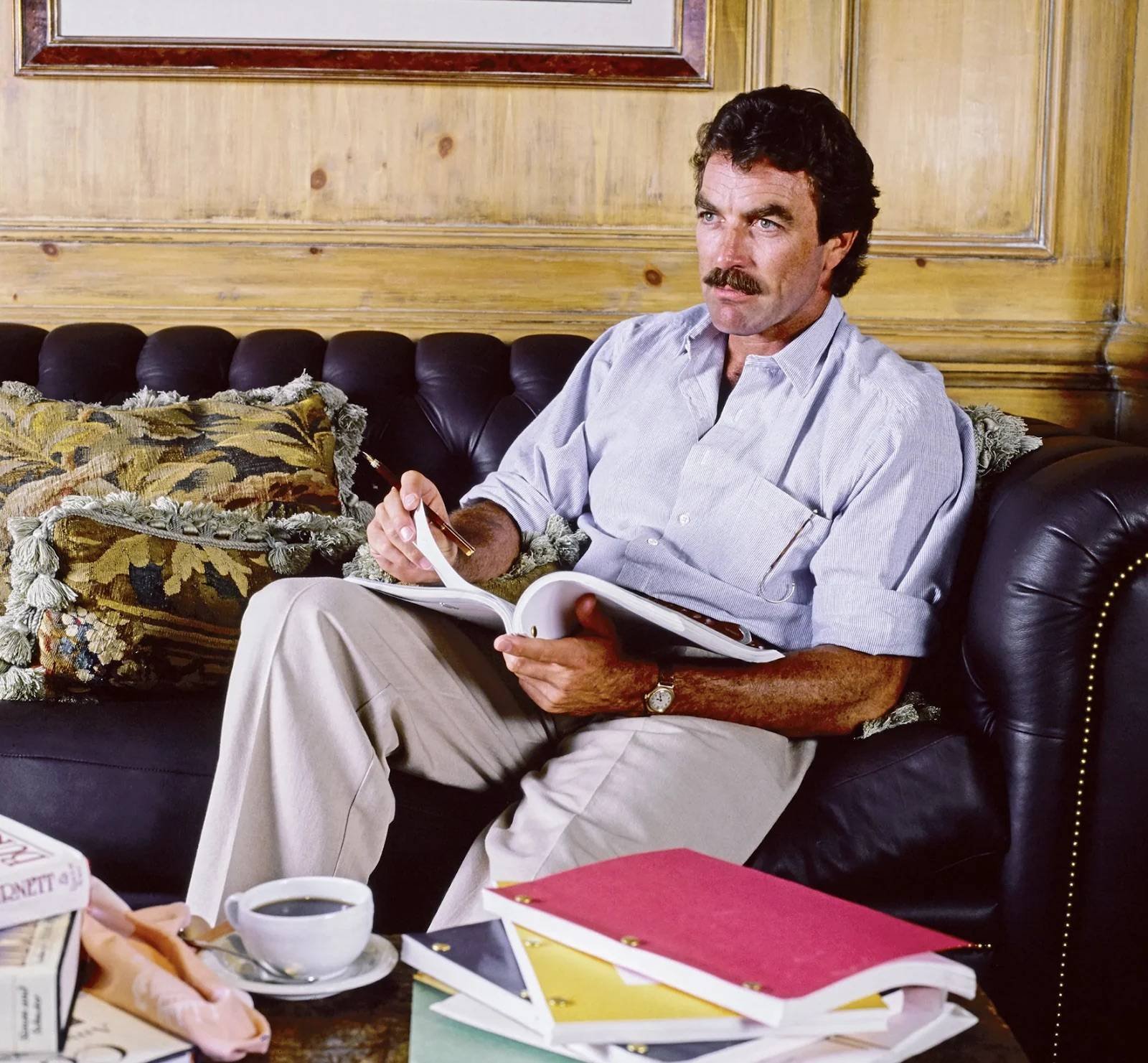 inside-tom-selleck-s-mountain-home-a-true-western-masterpiece-7