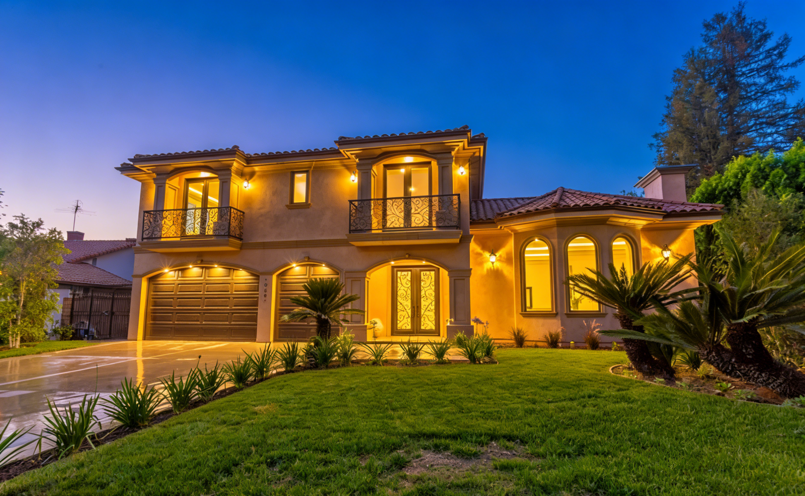 luxury-living-in-la-zendaya-s-4-155-sq-ft-home-tour-you-can-t-miss-12
