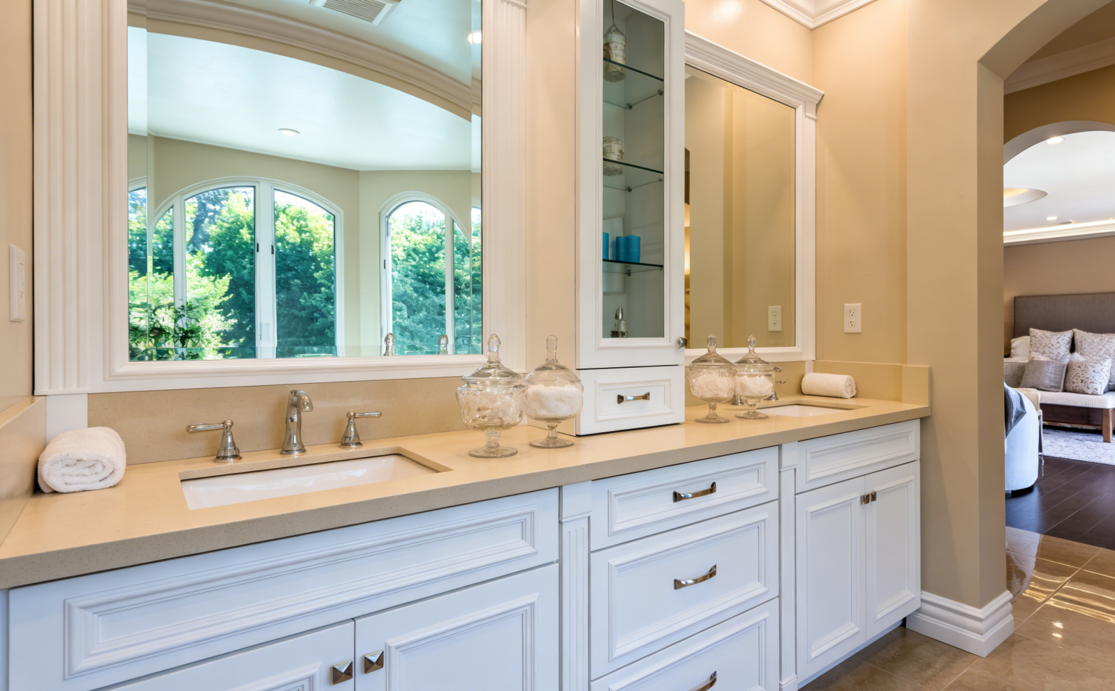 luxury-living-in-la-zendaya-s-4-155-sq-ft-home-tour-you-can-t-miss-7