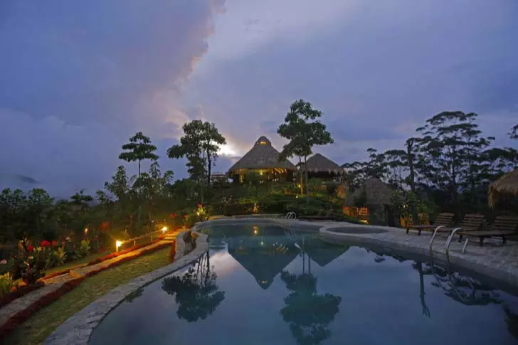 10-amazing-outdoor-hotels-that-will-give-you-remarkable-experience_10