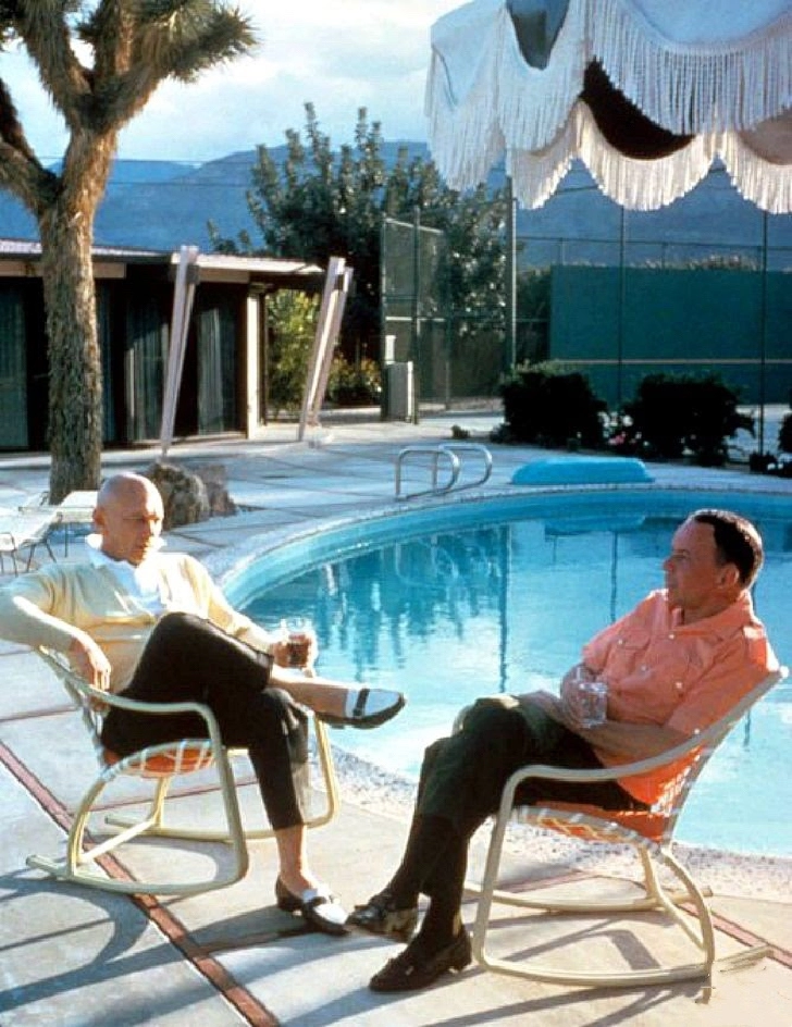 20 Old Hollywood Stars Really Knew How To Vacation_12