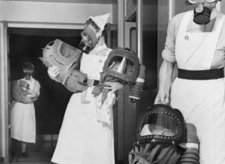 27-incredibly-rare-photos-from-history_13