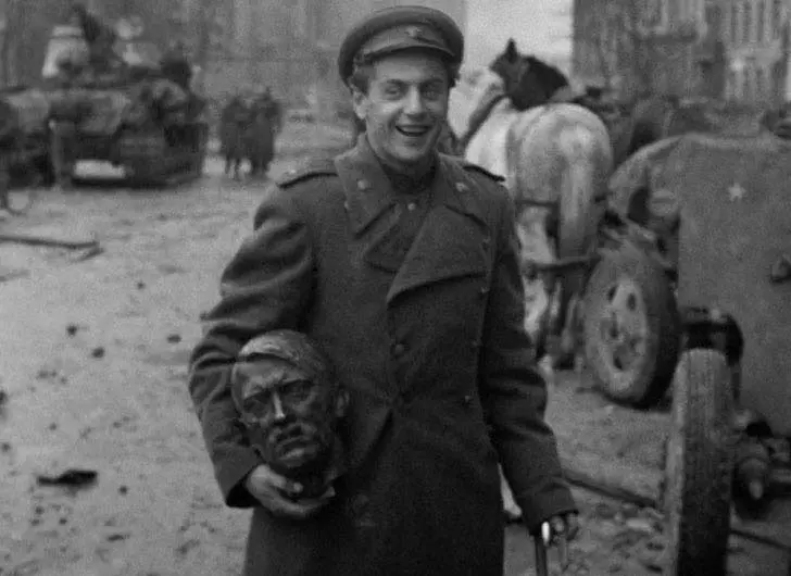 27-incredibly-rare-photos-from-history_21