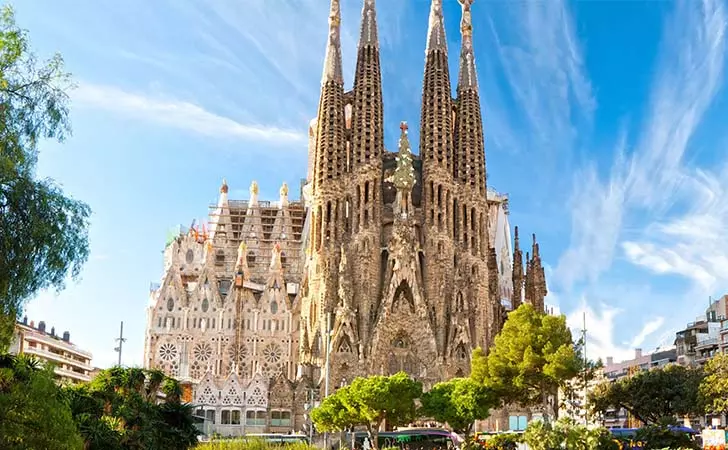 8-must-see-churches-all-over-the-world_4