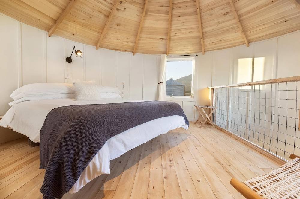 Life In A Grain Silo: Take A Look At The Ingenious 180-Square-Foot Tiny House_6